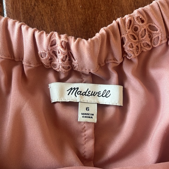 Beautiful Eyelet Dress - Picture 4 of 5